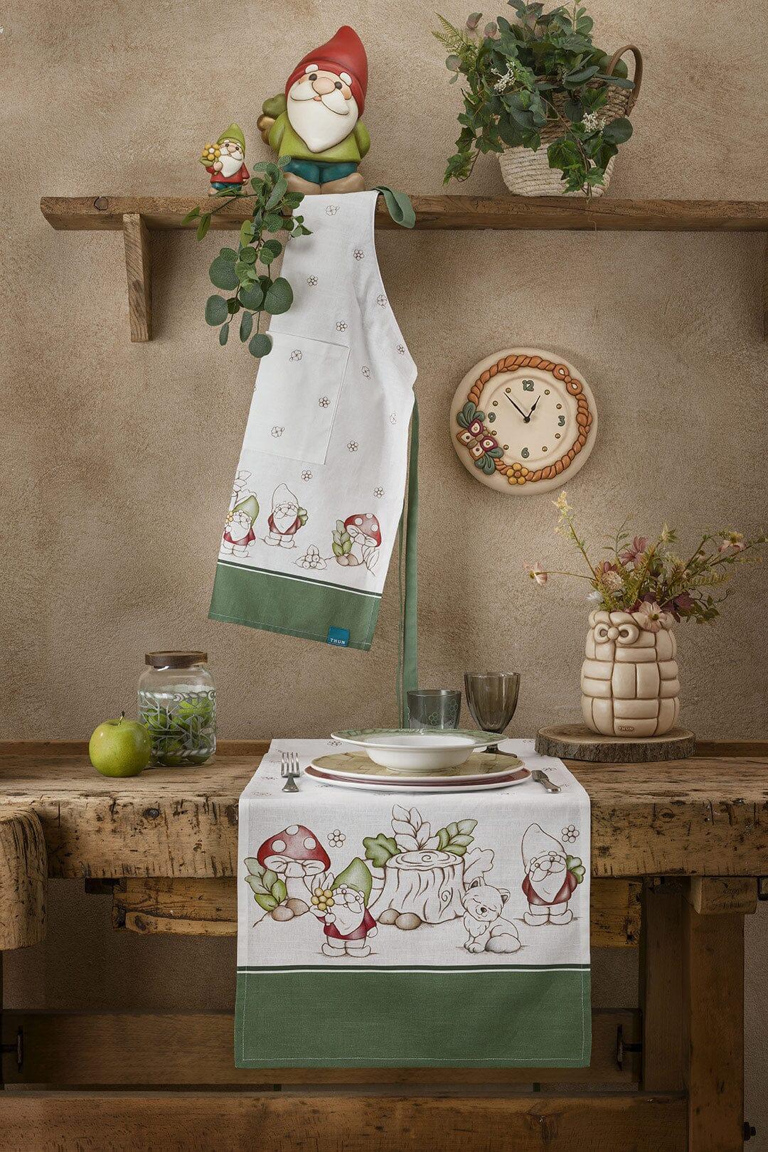 THUN® Runner Inverno Incantato 45X160 cm Gnomes Sage Green - Image 2